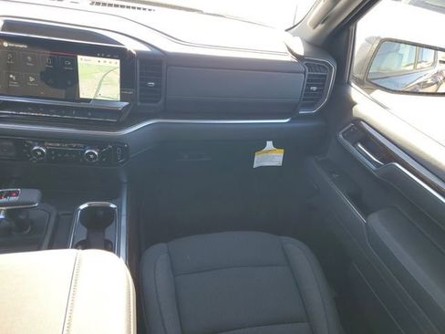 New 2026 GMC Sierra 1500 Elevation image 26