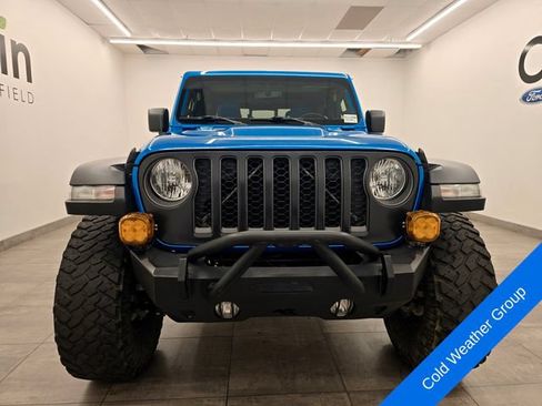 Used 2022 Jeep Gladiator Rubicon w/ Cold Weather Group AWD/4WD image 8