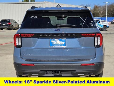 New 2026 Ford Explorer Active image 8
