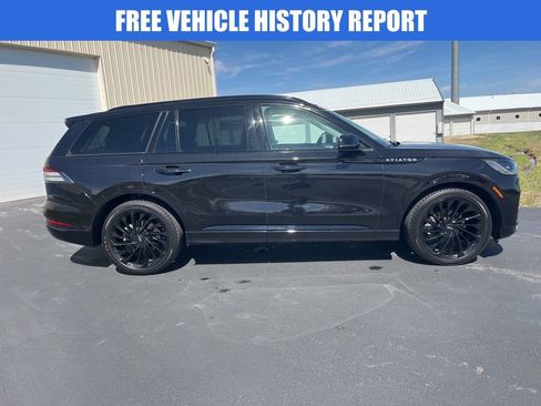 Used 2025 Lincoln Aviator Reserve w/ Equipment Group 201A AWD/4WD image 3