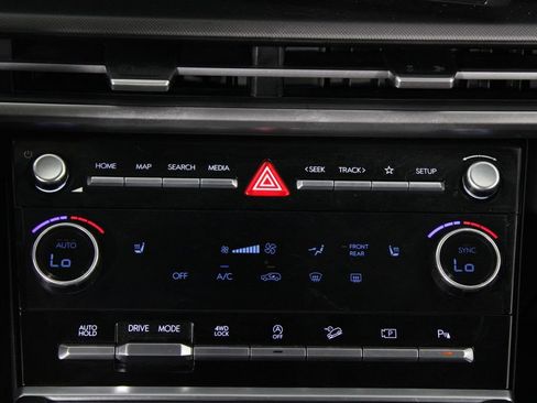 Used 2025 Hyundai Santa Fe SEL AWD/4WD image 21