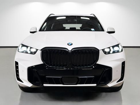 New 2026 BMW X5 xDrive40i w/ M Sport Package image 8