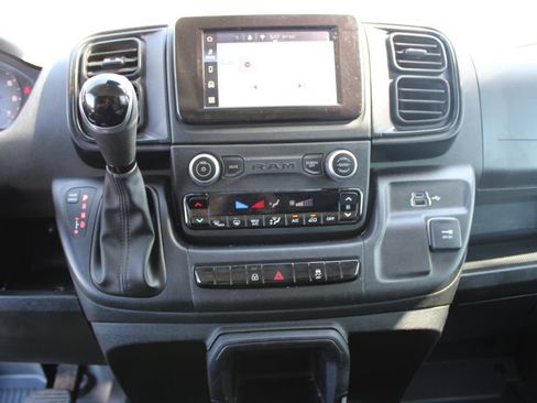 Used 2025 RAM ProMaster 2500 w/ Convenience Group FWD image 19