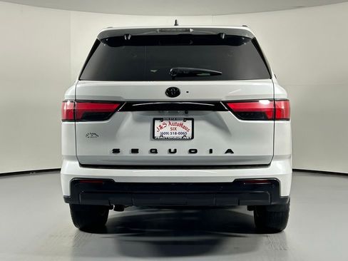 Used 2024 Toyota Sequoia Limited image 6