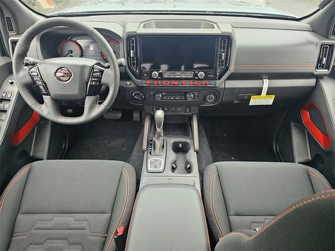 New 2026 Nissan Frontier PRO-4X w/ Pro-4x Convenience Package image 9