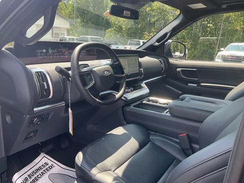 New 2027 Ford Expedition Max Platinum w/ Stealth Appearance Package AWD/4WD image 15