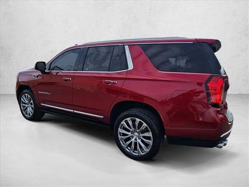 Used 2022 GMC Yukon Denali w/ Denali Premium Package AWD/4WD image 9
