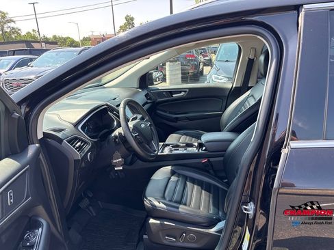 Used 2019 Ford Edge SEL w/ Equipment Group 201A AWD/4WD image 13