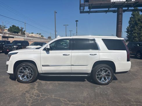 Used 2018 Cadillac Escalade 2WD image 7