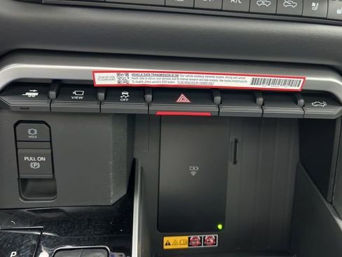 Certified 2025 Toyota Tundra Platinum image 28