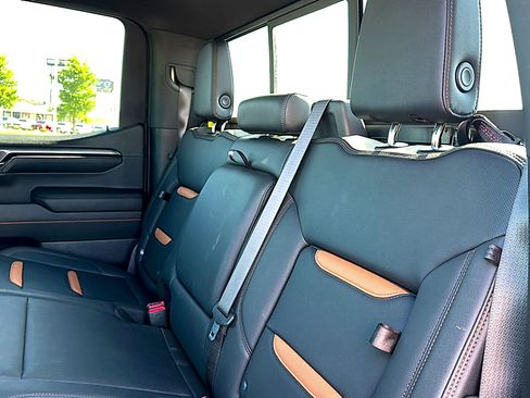 Used 2024 GMC Sierra 1500 AT4 w/ Technology Package AWD/4WD image 20