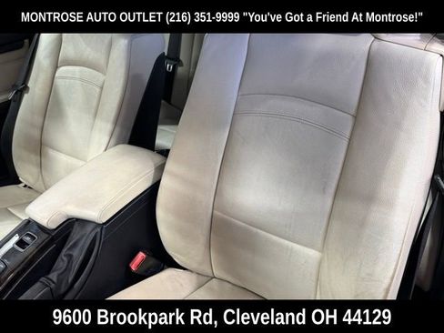 Used 2011 BMW 335i Convertible image 24