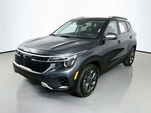 Used 2024 Kia Seltos S FWD image 3