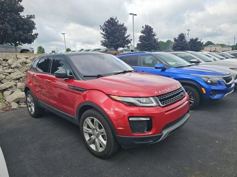 Used 2019 Land Rover Range Rover Evoque SE Premium AWD/4WD image 3