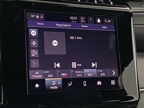 New 2025 Jeep Grand Cherokee Altitude image 18