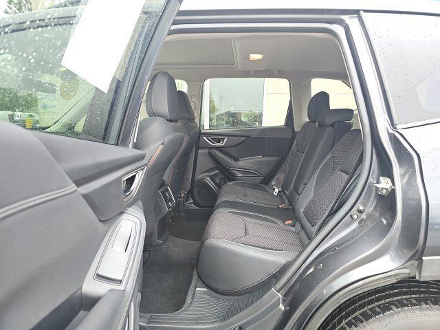 Used 2019 Subaru Forester Premium AWD/4WD image 8