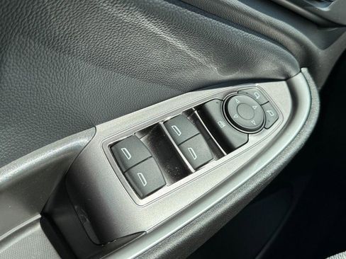 Used 2023 Chevrolet Malibu RS FWD image 21