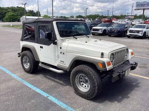 Used 2006 Jeep Wrangler X AWD/4WD image 12