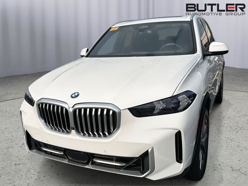 Used 2024 BMW X5 sDrive40i w/ Parking Assistance Package RWD image 3