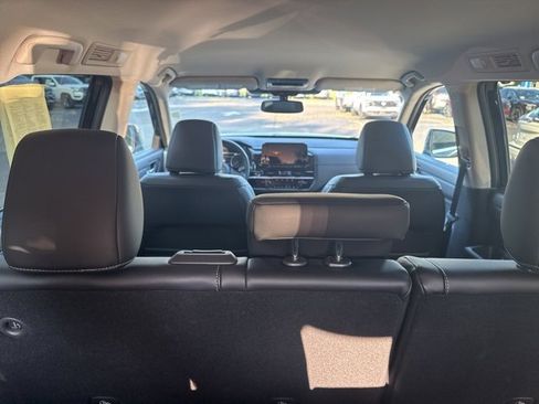 Used 2022 Nissan Pathfinder SL image 7