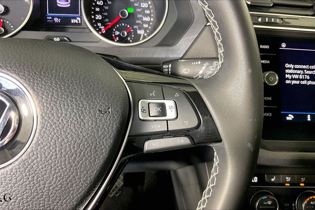 Used 2021 Volkswagen Tiguan SE w/ Panoramic Sunroof Package FWD image 24
