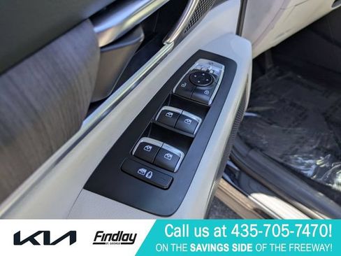 Certified 2023 Kia Telluride EX w/ EX Captain's Chair Package AWD/4WD image 14