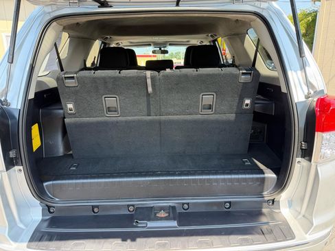 Used 2010 Toyota 4Runner SR5 AWD/4WD image 14