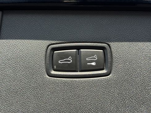 Certified 2022 Porsche Cayenne GTS image 12