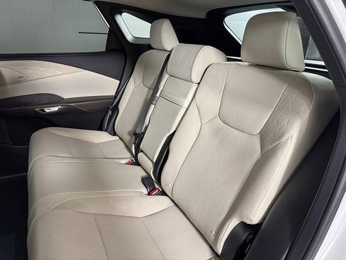 Used 2025 Lexus RX 450h AWD w/ Luxury Package image 35