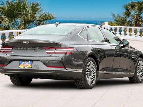 Used 2024 Genesis G80 image 5