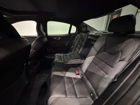 Used 2019 Volvo S60 T6 R-Design AWD/4WD image 32