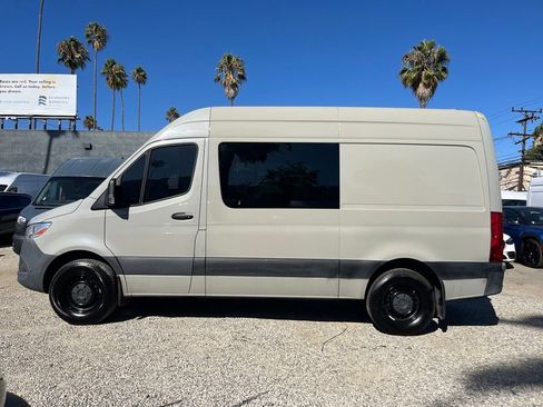 Used 2023 Mercedes-Benz Sprinter 2500 image 9