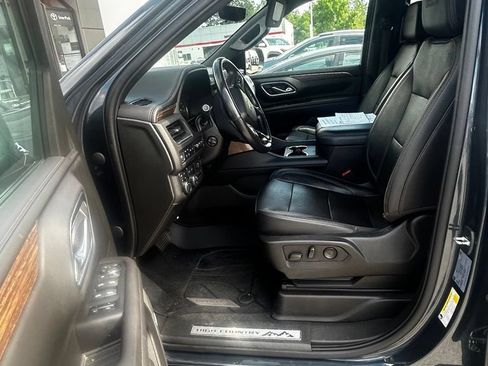 Used 2021 Chevrolet Tahoe High Country w/ Premium Package AWD/4WD image 6