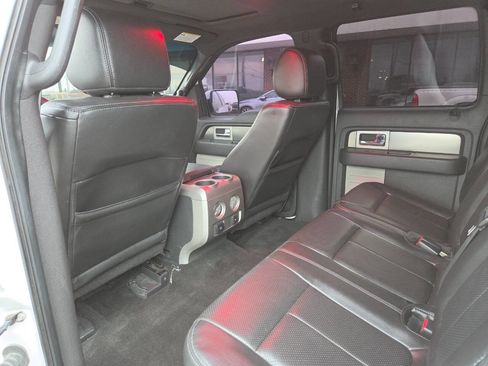 Used 2014 Ford F150 FX4 w/ Equipment Group 402A Luxury image 21