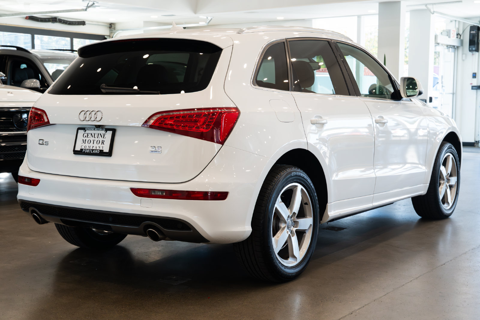 Used 2011 Audi Q5 3.2 Prestige AWD/4WD image 4