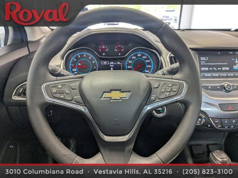 Used 2016 Chevrolet Cruze LT w/ Convenience Package FWD image 9