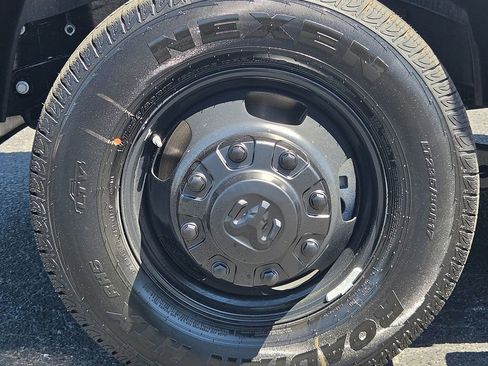 New 2026 RAM 3500 Tradesman AWD/4WD image 4