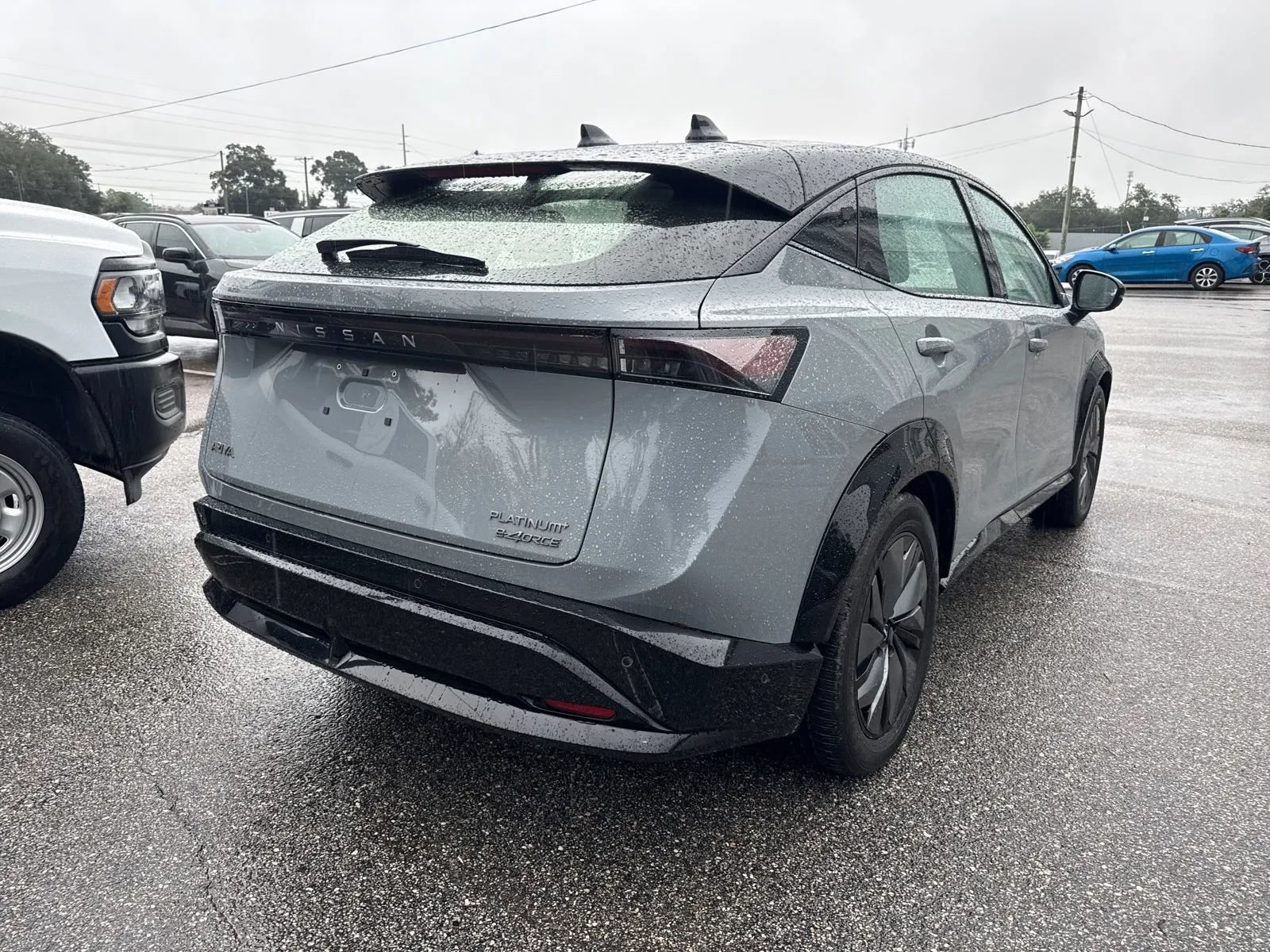 Used 2023 Nissan Ariya AWD/4WD image 7