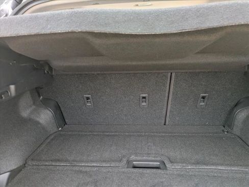 Used 2021 Nissan Rogue Sport SL image 6