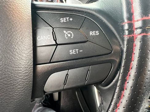 Used 2016 Dodge Challenger R/T w/ Driver Convenience Group RWD image 25