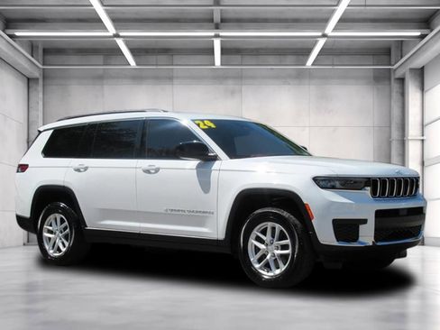 Used 2024 Jeep Grand Cherokee L Laredo w/ Luxury Tech Group I AWD/4WD image 1
