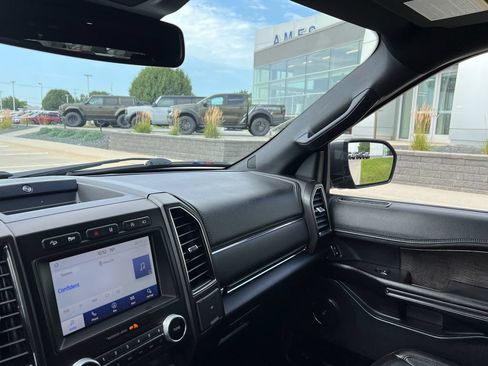 Used 2021 Ford Expedition Max Limited AWD/4WD image 21