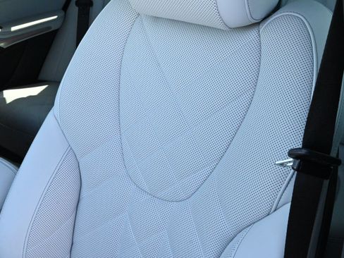 Certified 2025 BMW X5 sDrive40i w/ Premium Package RWD image 12