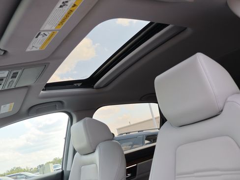 Used 2021 Honda CR-V Touring image 13