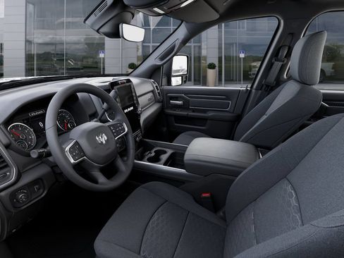 New 2026 RAM 2500 Big Horn AWD/4WD image 29