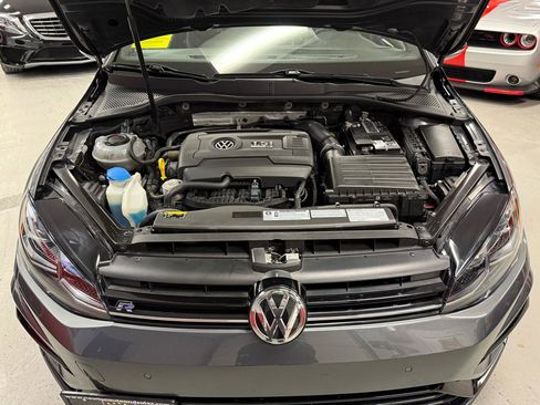 Used 2019 Volkswagen Golf R 4-Door image 23