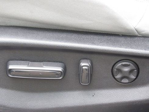 Used 2018 Honda CR-V EX image 12