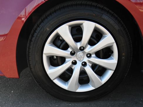 Used 2024 Toyota Corolla LE image 12