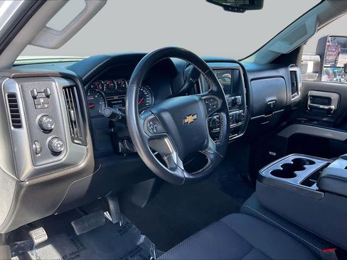Used 2018 Chevrolet Silverado 2500 LT w/ Texas Edition AWD/4WD image 17