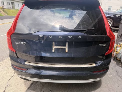Used 2016 Volvo XC90 T6 Momentum w/ Momentum Plus Package AWD/4WD image 6